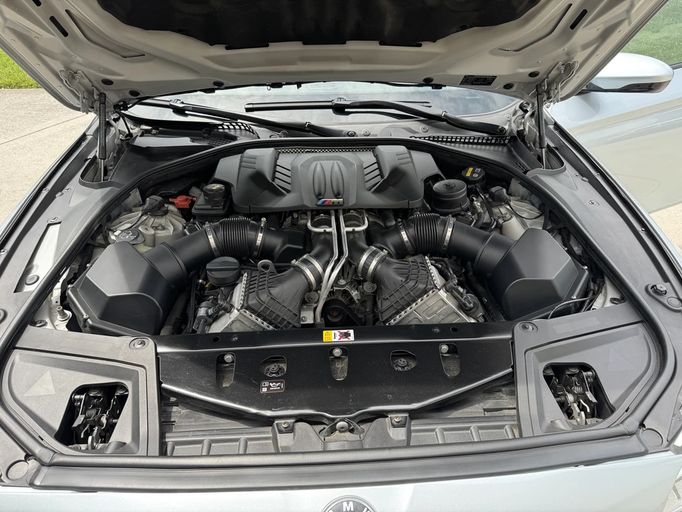 2016 BMW F10 M5 - Image 5 of 6