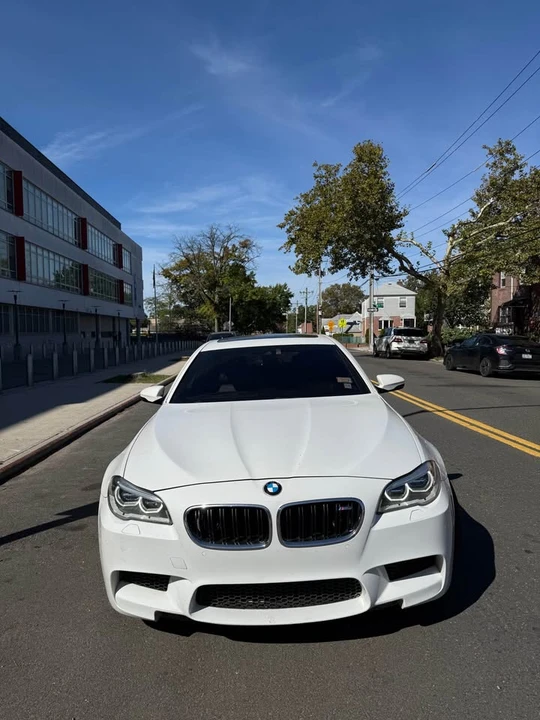 2016 BMW F10 M5 - Image 2 of 11