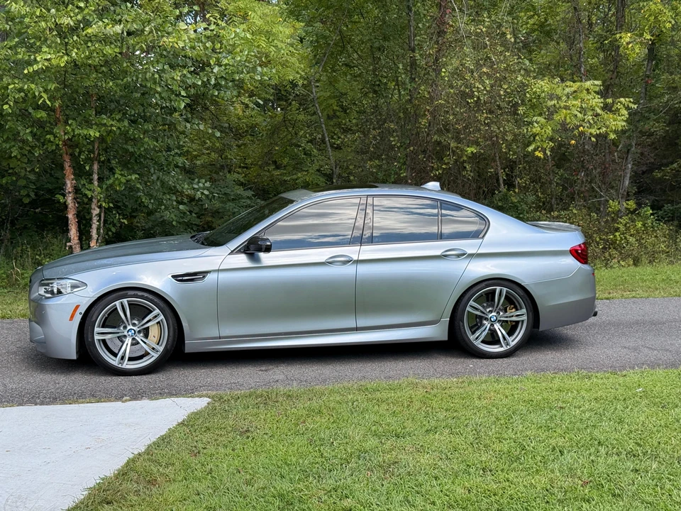 2016 BMW F10 M5 - Image 12 of 31