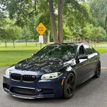 2016 BMW M5 Sedan 4D