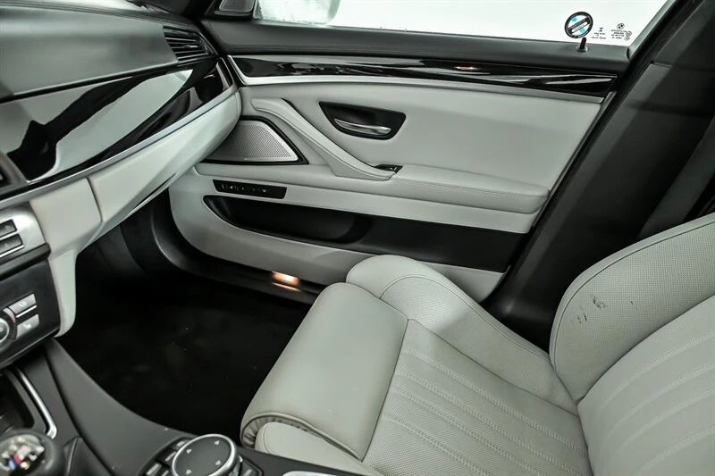 2016 BMW F10 M5 - Image 30 of 30