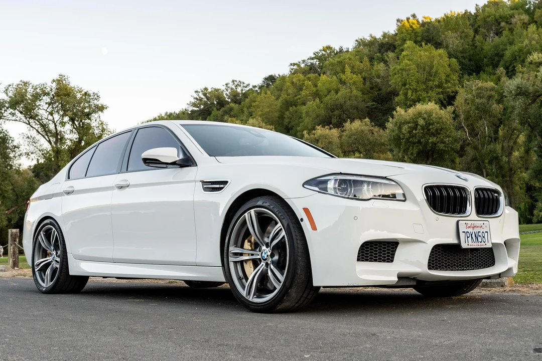 2016 BMW F10 M5 - Image 14 of 31