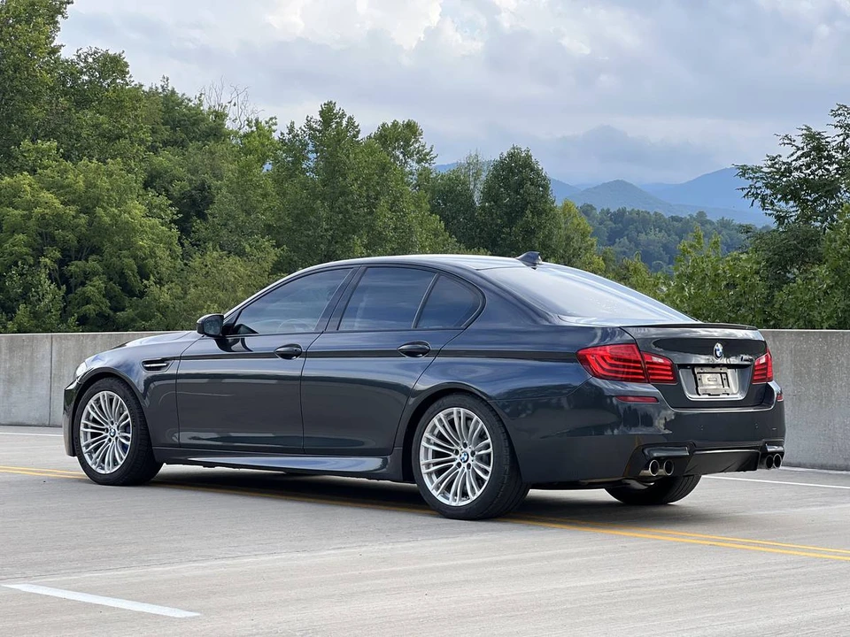 2016 BMW F10 M5 - Image 10 of 24
