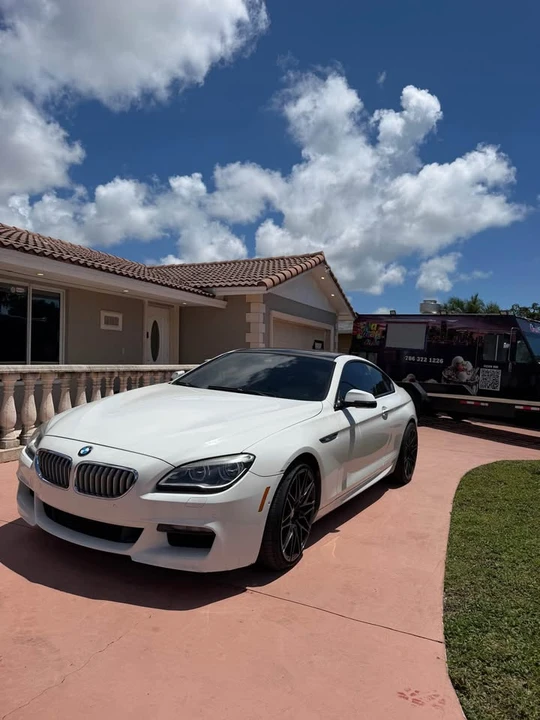 2016 BMW M8 - Image 3 of 9