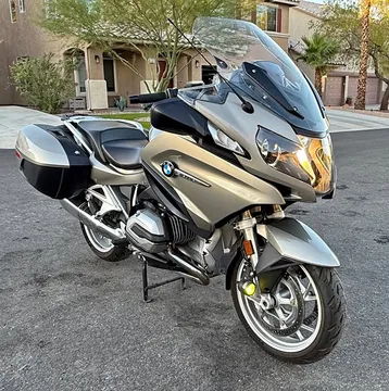 2016 BMW R1200 RTW (Wethead)