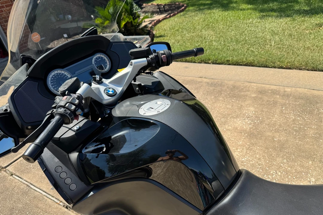 2016 BMW R1100 & R1150 & R1200 & R1250 & R1300 - Image 14 of 31