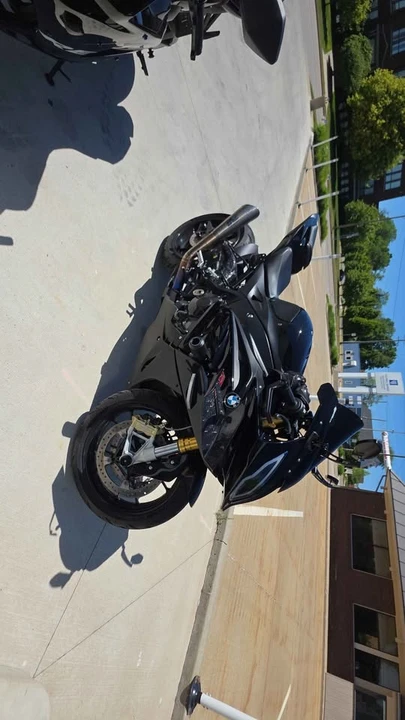 2016 BMW S1000 - Image 2 of 9