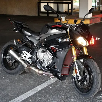 2016 BMW S 1000 R