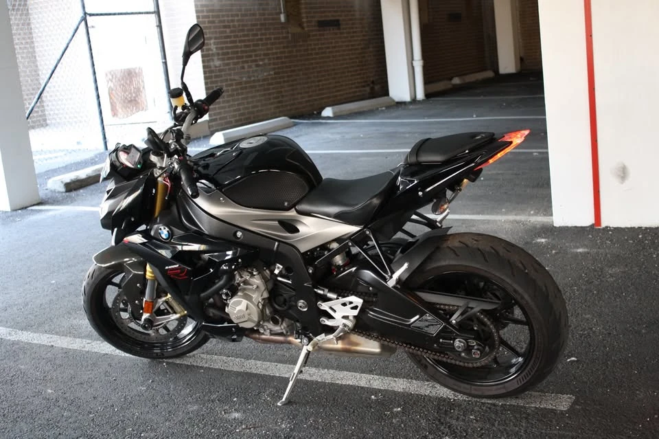 2016 BMW S1000 - Image 12 of 13