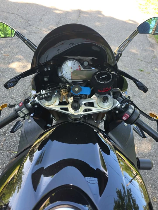 2016 BMW S1000 - Image 8 of 9