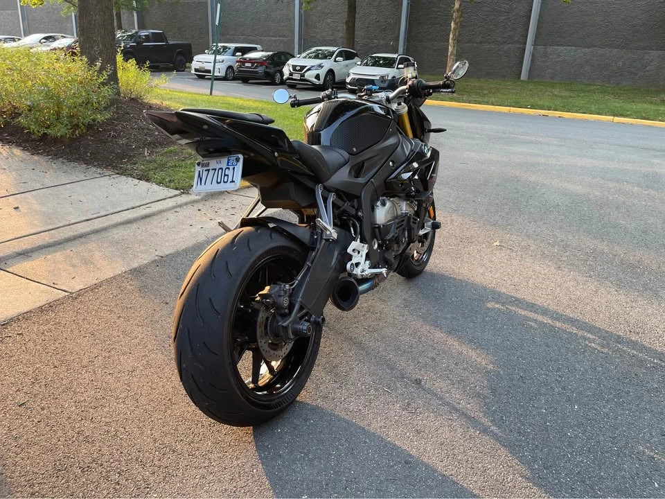 2016 BMW S1000 - Image 18 of 20