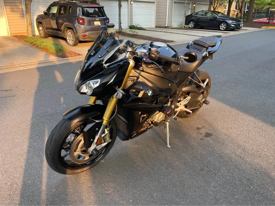 2016 BMW S1000 - Image 19 of 20