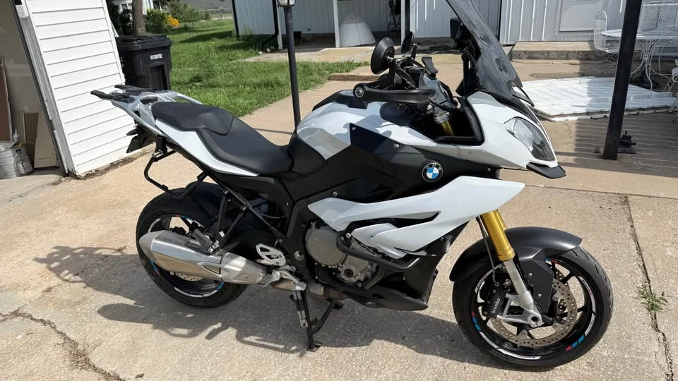 2016 BMW S1000 - Image 3 of 12