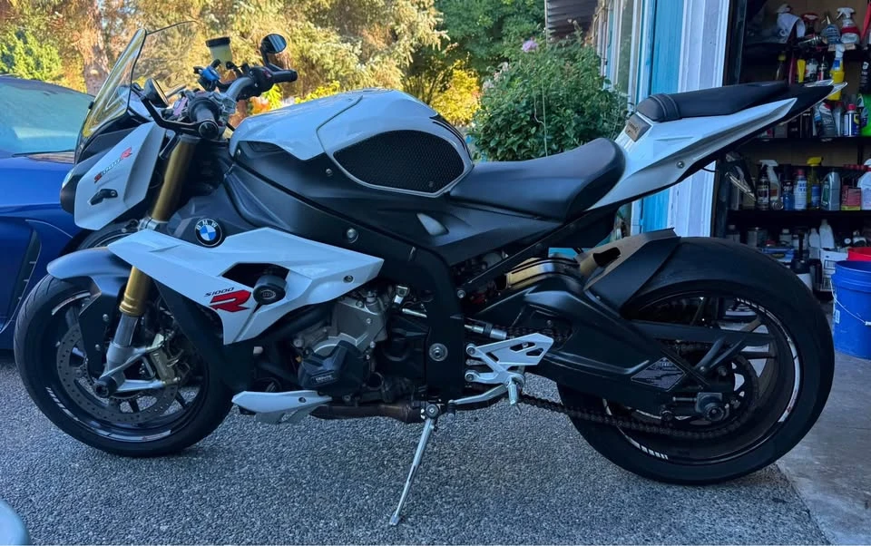 2016 BMW S1000 - Image 4 of 10