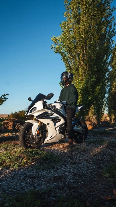 2016 BMW S1000 - Image 4 of 5
