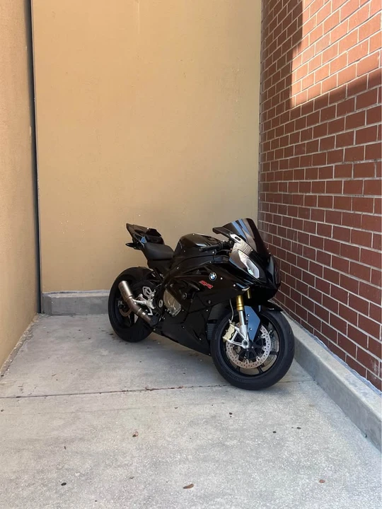 2016 BMW S1000 - Image 3 of 3
