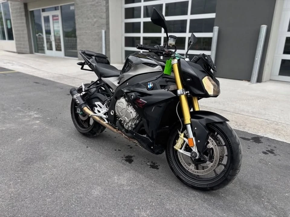2016 BMW S1000 - Image 10 of 12