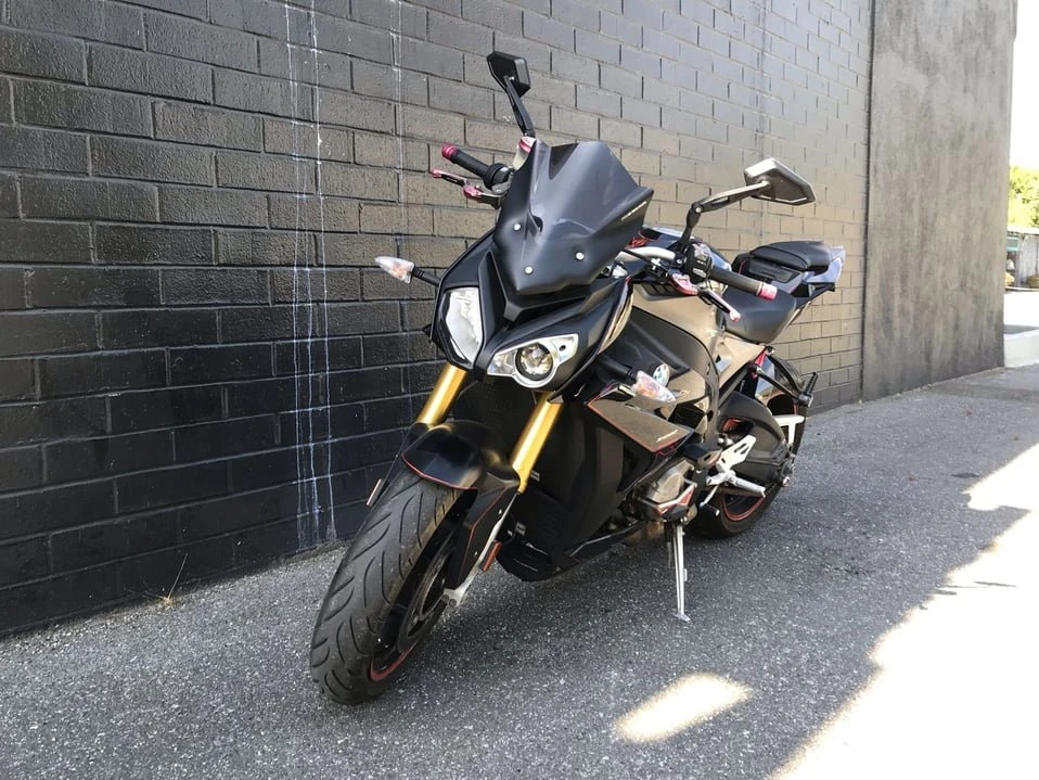2016 BMW S1000 - Image 6 of 6
