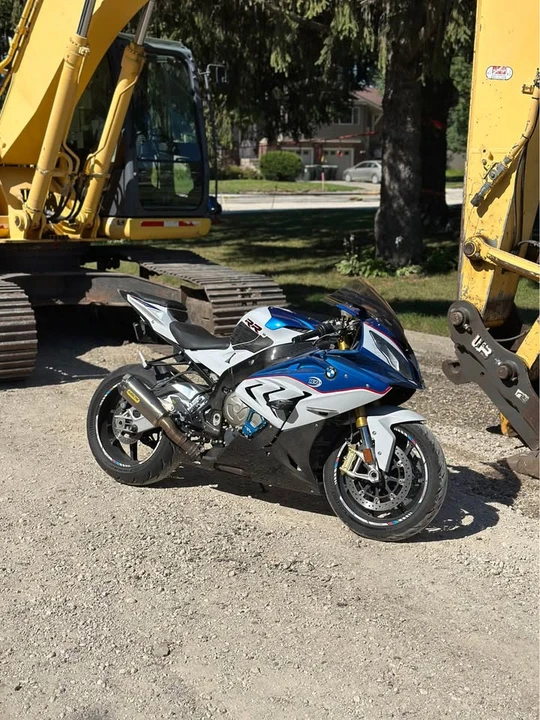 2016 BMW S1000 - Image 4 of 6