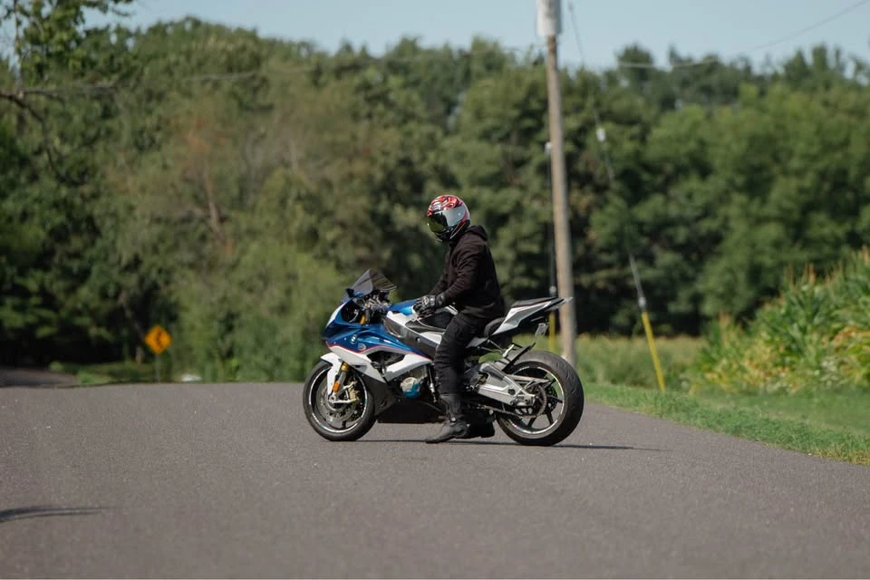 2016 BMW S1000 - Image 6 of 6