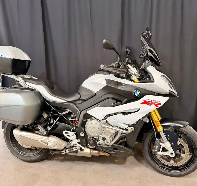 2016 BMW S1000 - Image 6 of 6