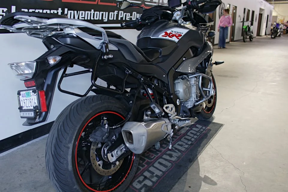 2016 BMW S1000 - Image 13 of 13