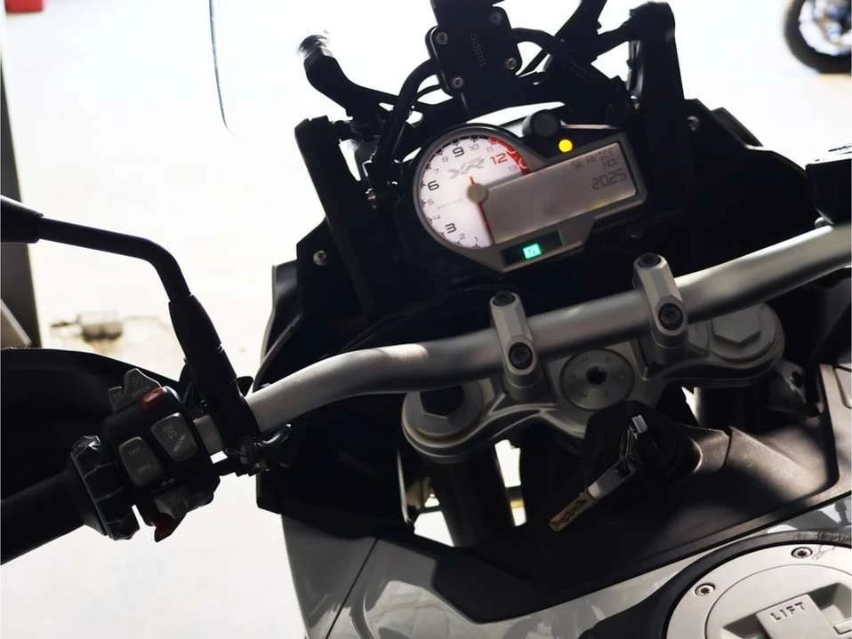 2016 BMW S1000 - Image 14 of 15
