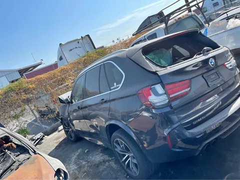 2016 BMW X5 4.4i Sport Utility 4D
