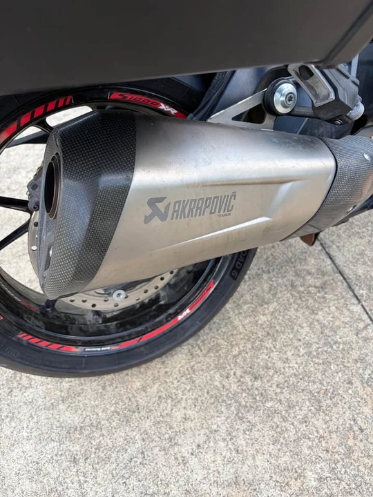 2016 BMW S1000 - Image 13 of 13