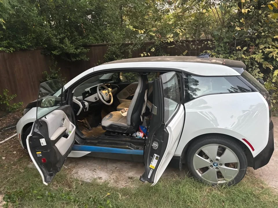 2016 BMW i3 - Image 2 of 2