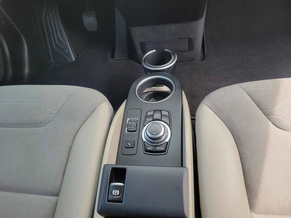 2016 BMW i3 - Image 12 of 18