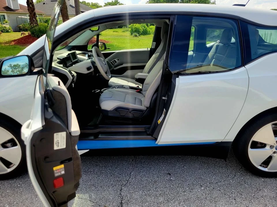 2016 BMW i3 - Image 9 of 18