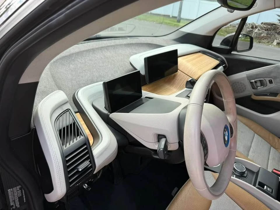 2016 BMW i3 - Image 3 of 3