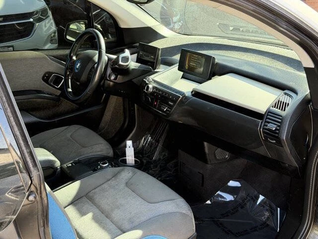 2016 BMW i3 - Image 17 of 19