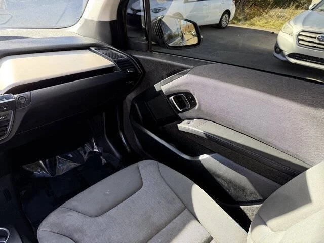 2016 BMW i3 - Image 16 of 19