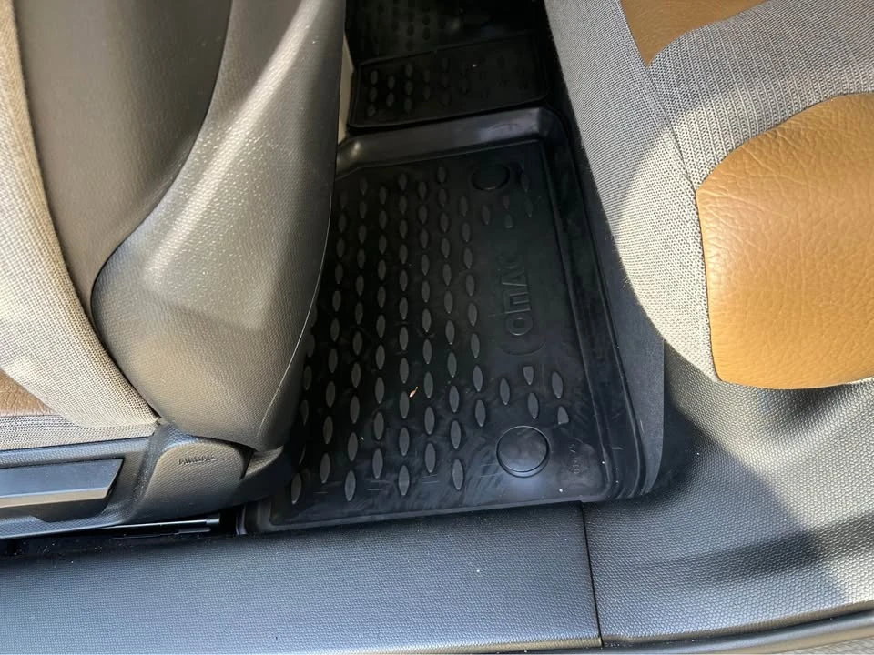 2016 BMW i3 - Image 12 of 20