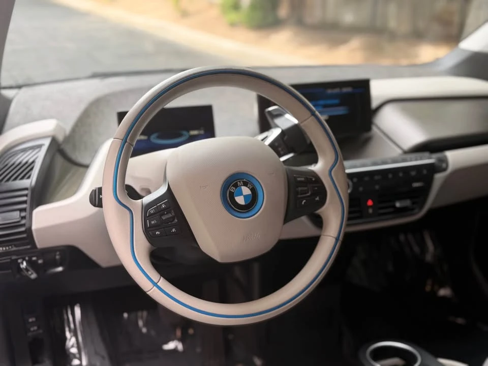 2016 BMW i3 - Image 9 of 12