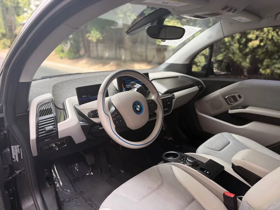 2016 BMW i3 - Image 8 of 12