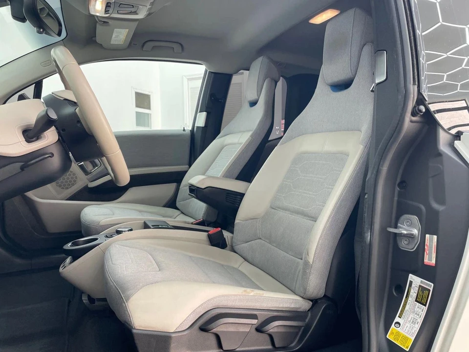 2016 BMW i3 - Image 12 of 21