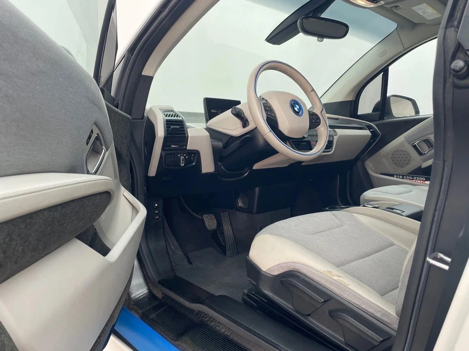 2016 BMW i3 - Image 10 of 21