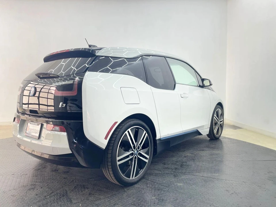 2016 BMW i3 - Image 4 of 21