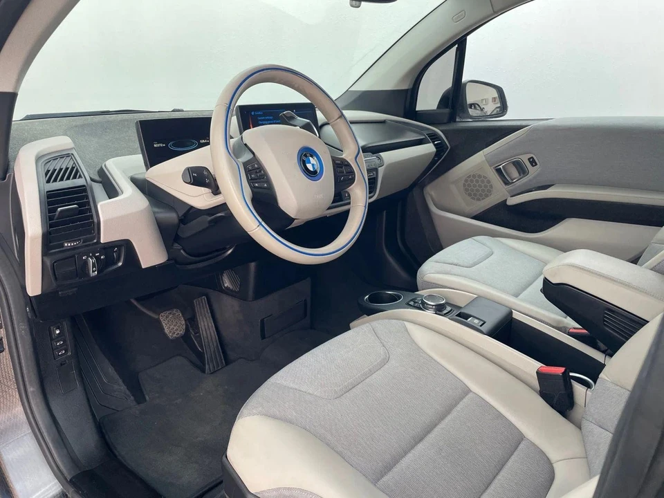 2016 BMW i3 - Image 11 of 21