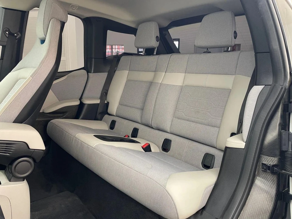2016 BMW i3 - Image 14 of 21