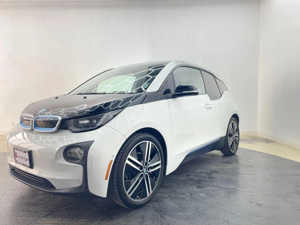 2016 BMW i3 - Image 8 of 21