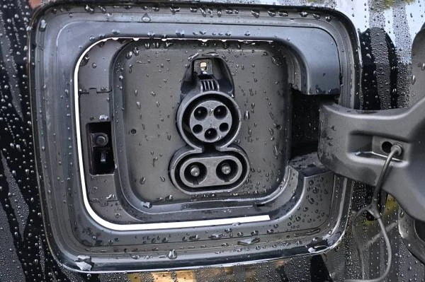 2016 BMW i3 - Image 16 of 20