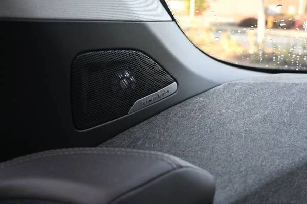 2016 BMW i3 - Image 8 of 20
