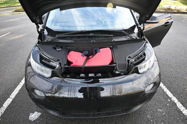 2016 BMW i3 - Image 4 of 20