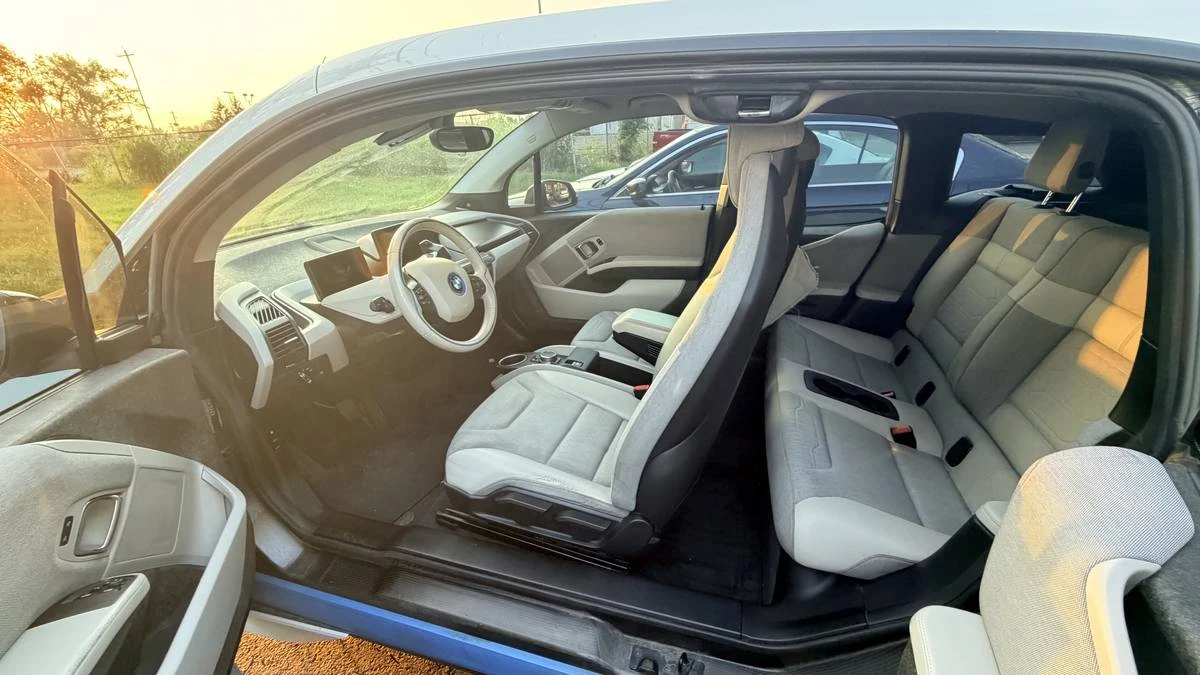 2016 BMW i3 - Image 6 of 7
