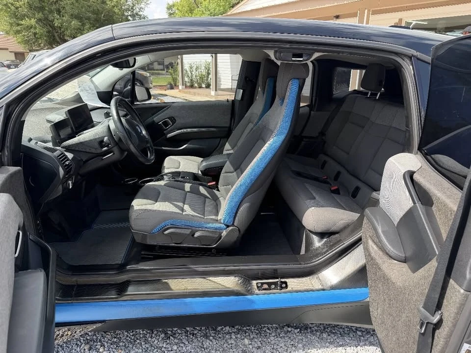 2016 BMW i3 - Image 8 of 12