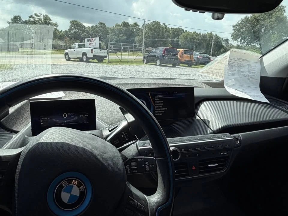 2016 BMW i3 - Image 11 of 12